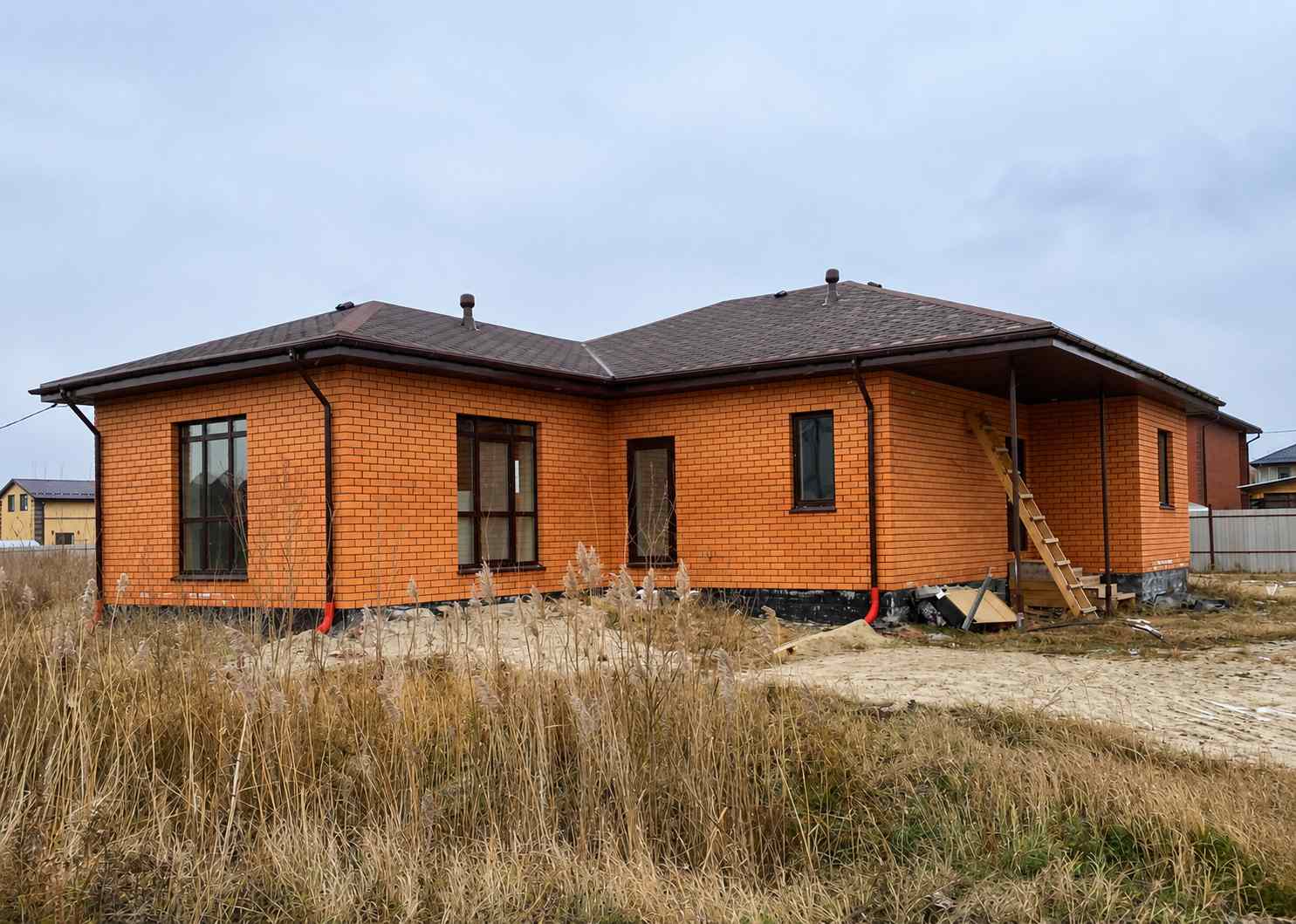 https://shahty.tgv-stroy.ru/storage/app/uploads/public/6a7/aaf/281/6a7aaf2815ba9013923669.jpg